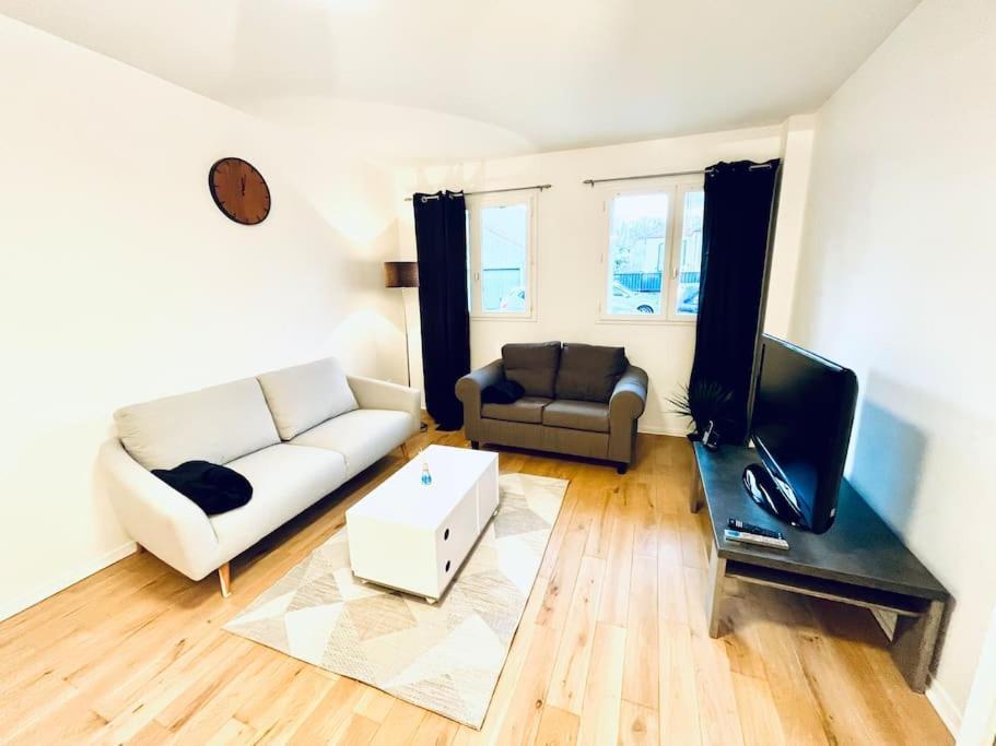 Nice 1 Bedroom In *